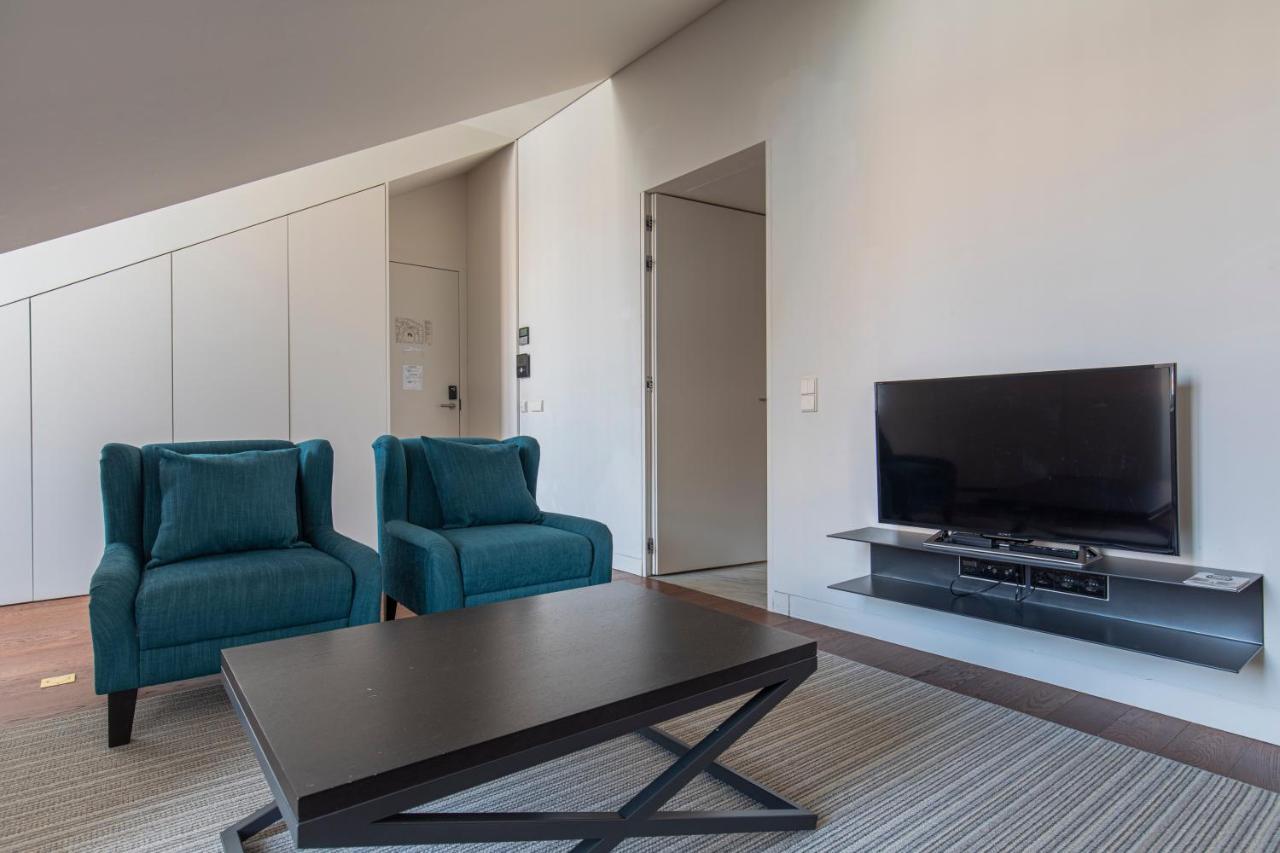 8 Building Apartment 403 T2 - River & Garden View Лісабон Екстер'єр фото